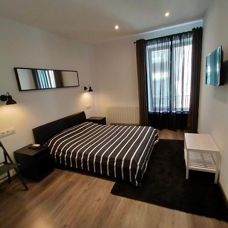 Room Pride Madrid Exterior photo