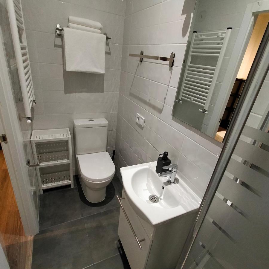 Room Pride Madrid Exterior photo