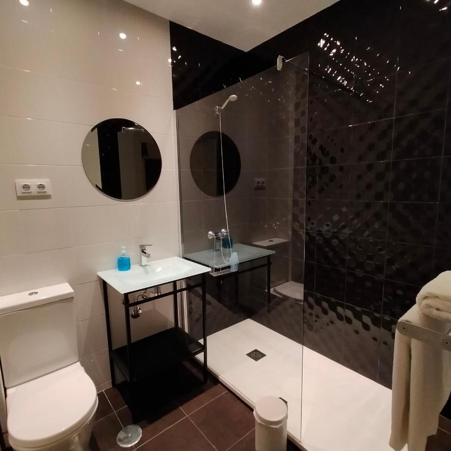 Room Pride Madrid Exterior photo